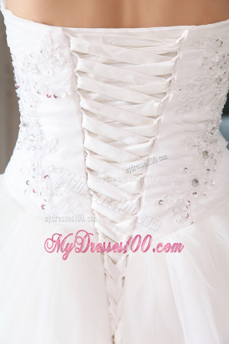 Diamonds and Appliques Decorated Wedding Gown with Lace hemline