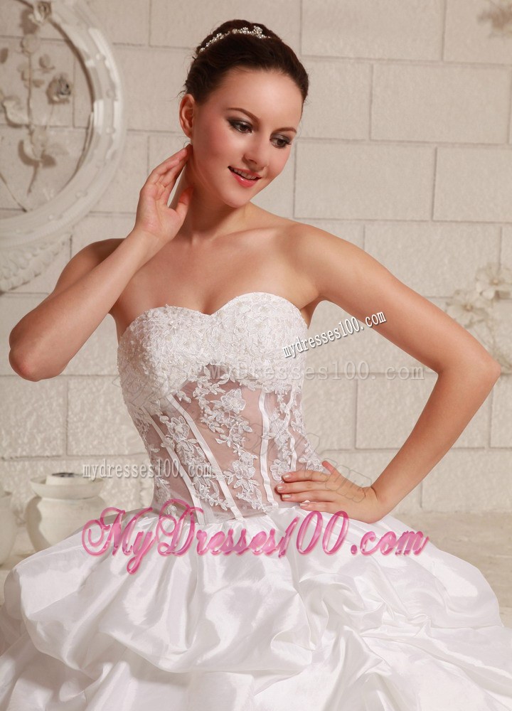 Appliques Pick-ups Chapel Train Wedding Gown with Sheer Waist