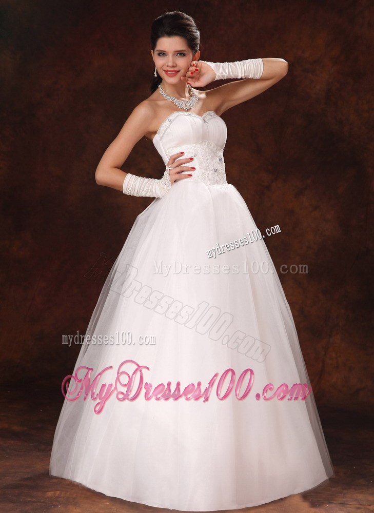 White Sweetheart Ball Gown Beading Bridal Dresses With Gloves