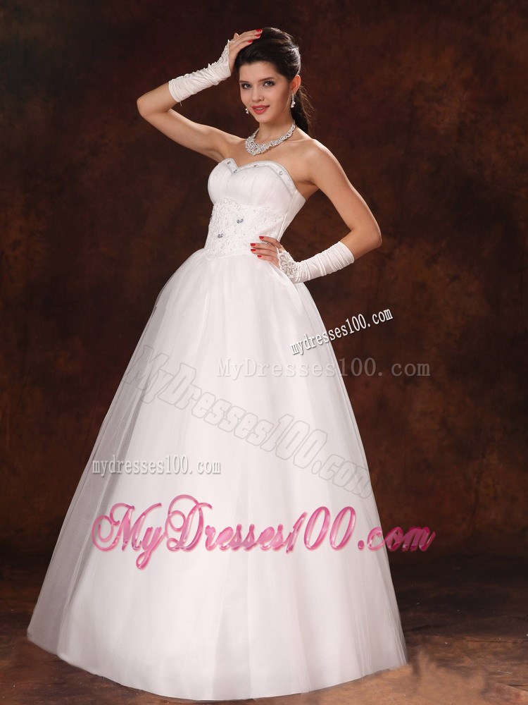 White Sweetheart Ball Gown Beading Bridal Dresses With Gloves