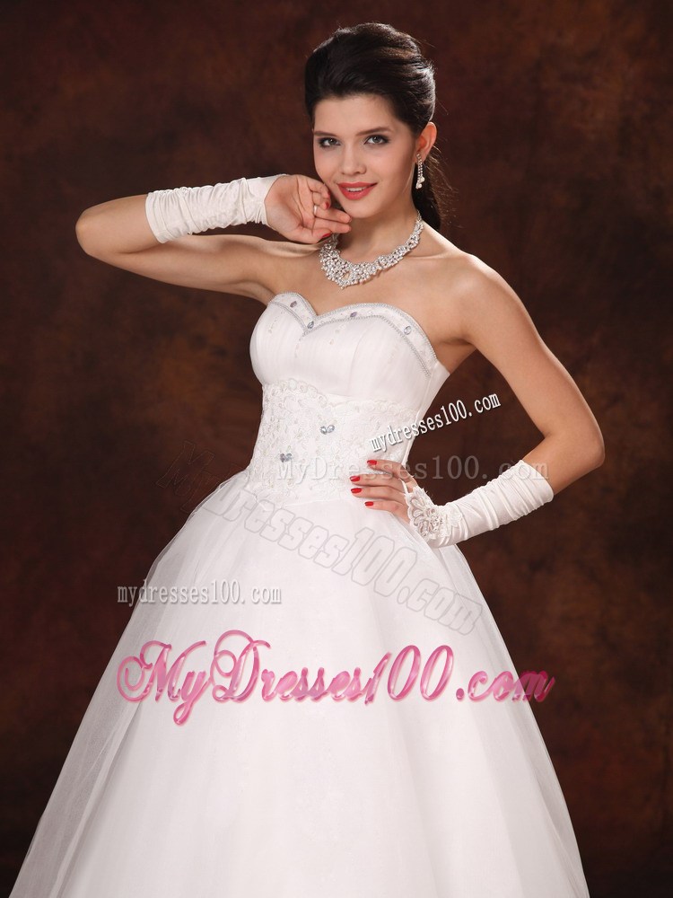 White Sweetheart Ball Gown Beading Bridal Dresses With Gloves