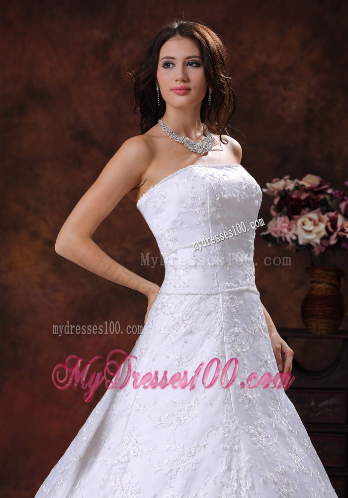 Wonderful Strapless Lace White Wedding Gown Court Train