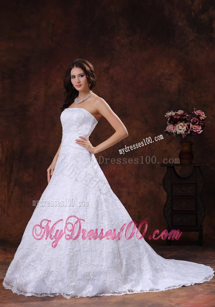 Wonderful Strapless Lace White Wedding Gown Court Train