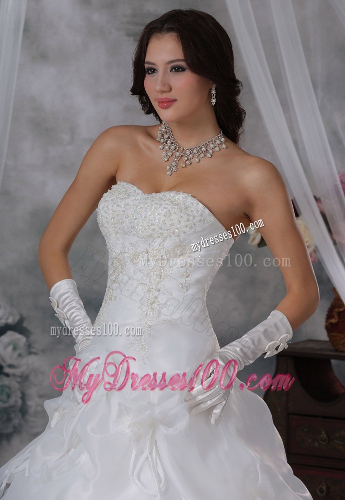 Pick-ups Handmade Flower Appliques Strapless White Bridal Gown