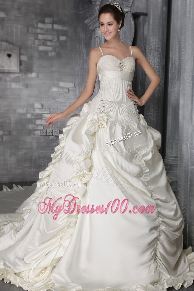 Spaghetti Straps Ruche Chapel Train Bridal Dress with Ruffled Hemline