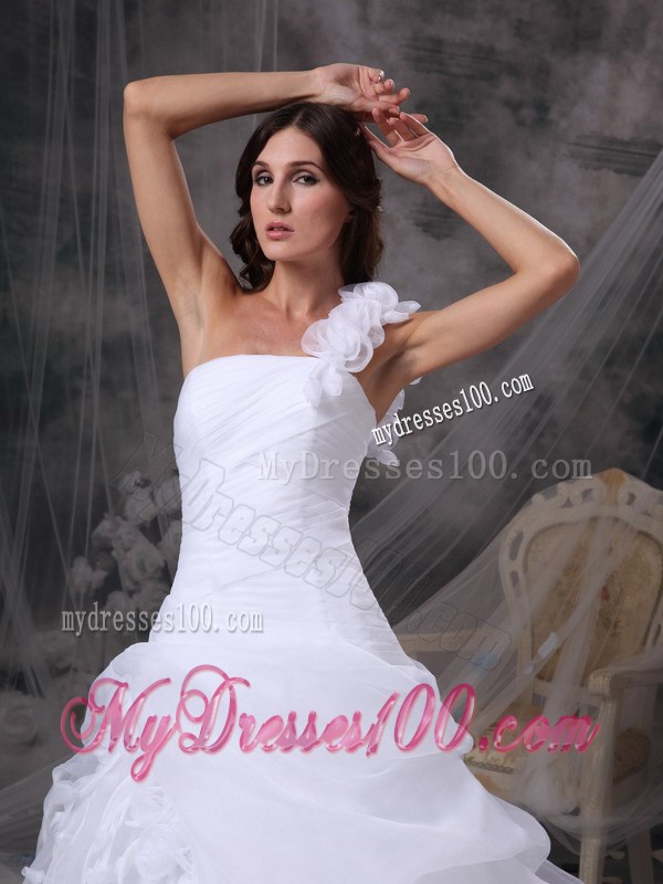 Hand Made Flowers Single Shoulder Pick-ups Brush Train Dress for Wedding