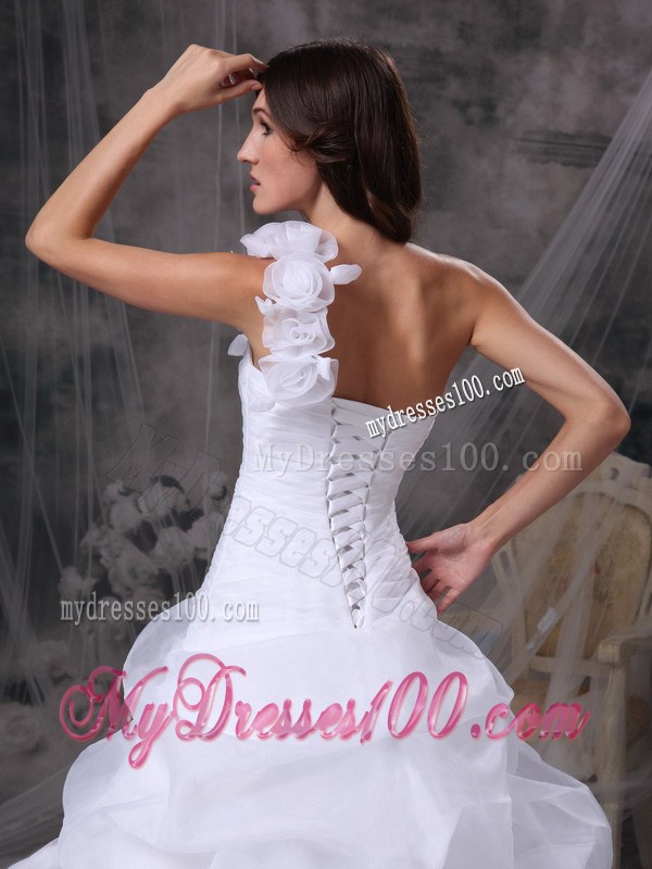 Hand Made Flowers Single Shoulder Pick-ups Brush Train Dress for Wedding