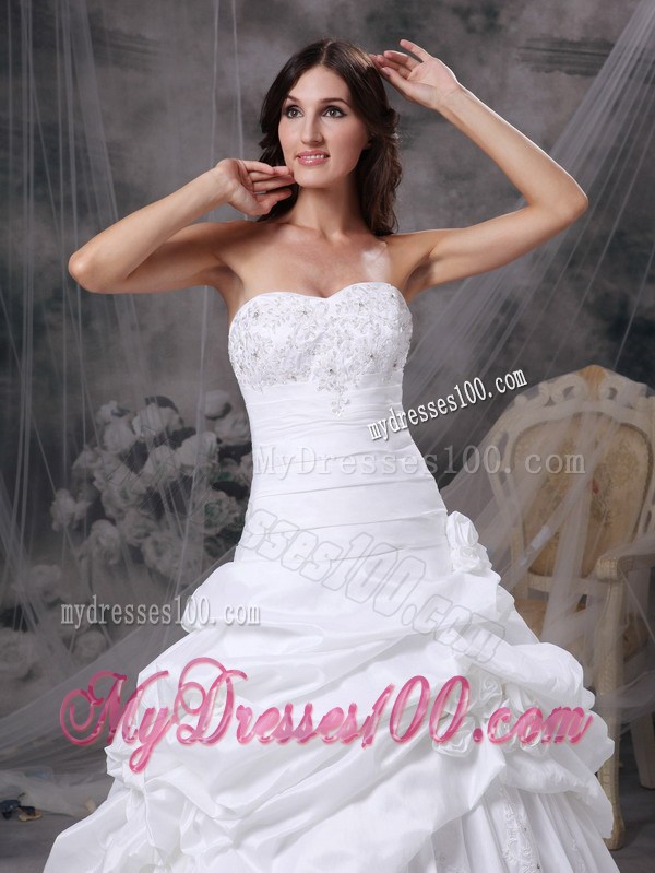 Pick-ups and Appliques Court Train Bridal Gown with Hand-Made Flowers