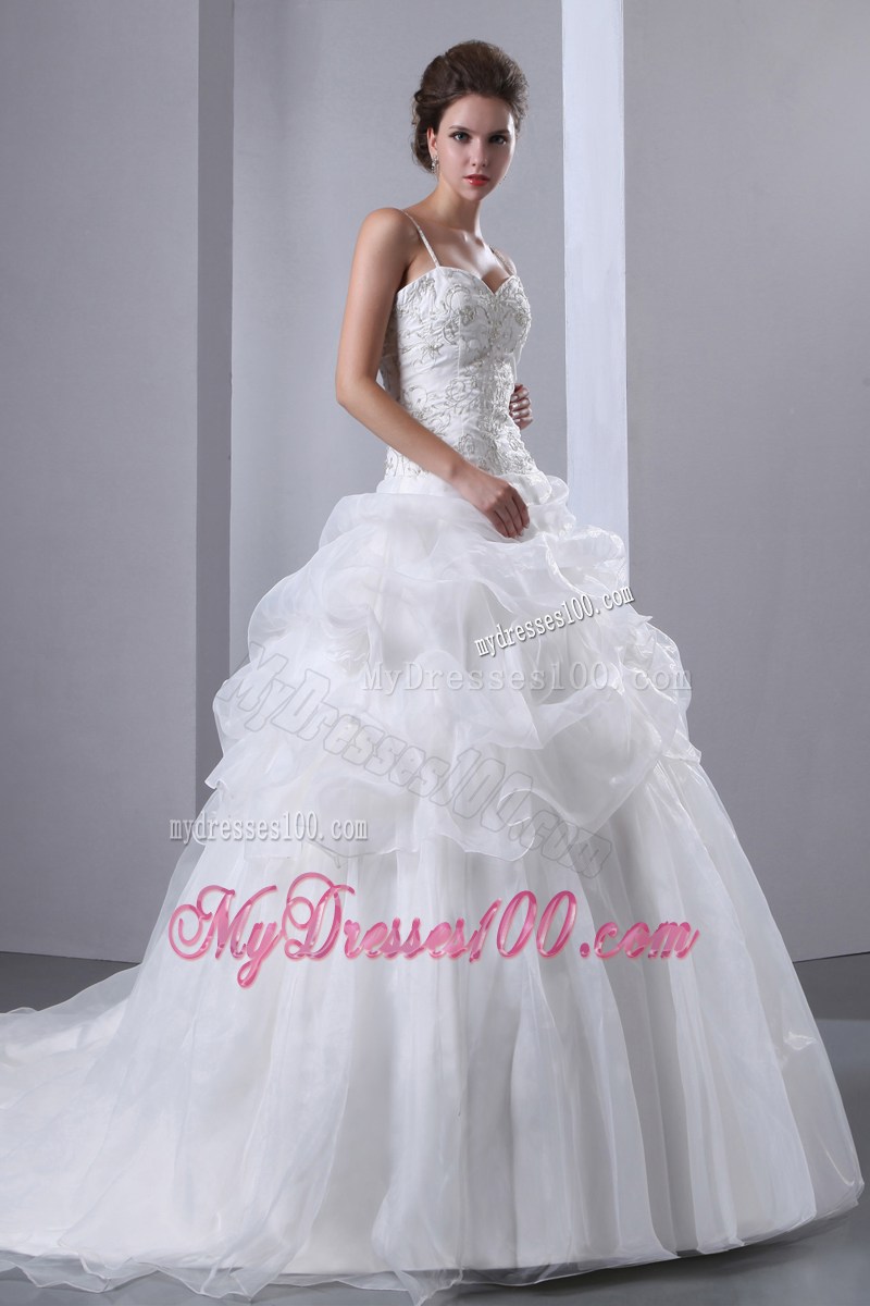 Embroidered Chapel Train Dresses for the Bride with Spaghetti Straps