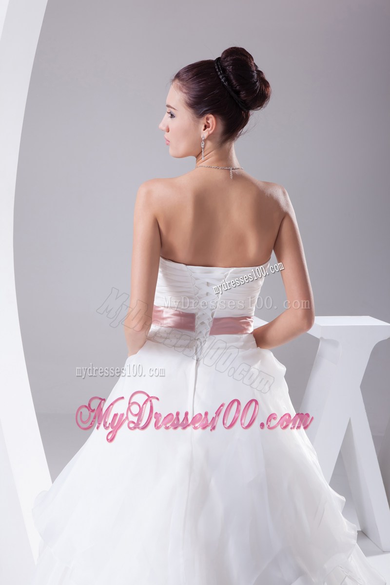 Beading and Ruffles Sweep Train Wedding Bridal Gowns in White with Pink Bowknot