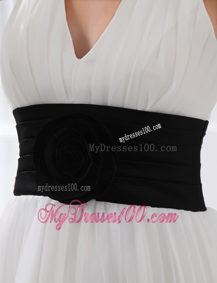 A-line Chiffon White Haltor Top Knee-length Hand Made Flower Evening Dress