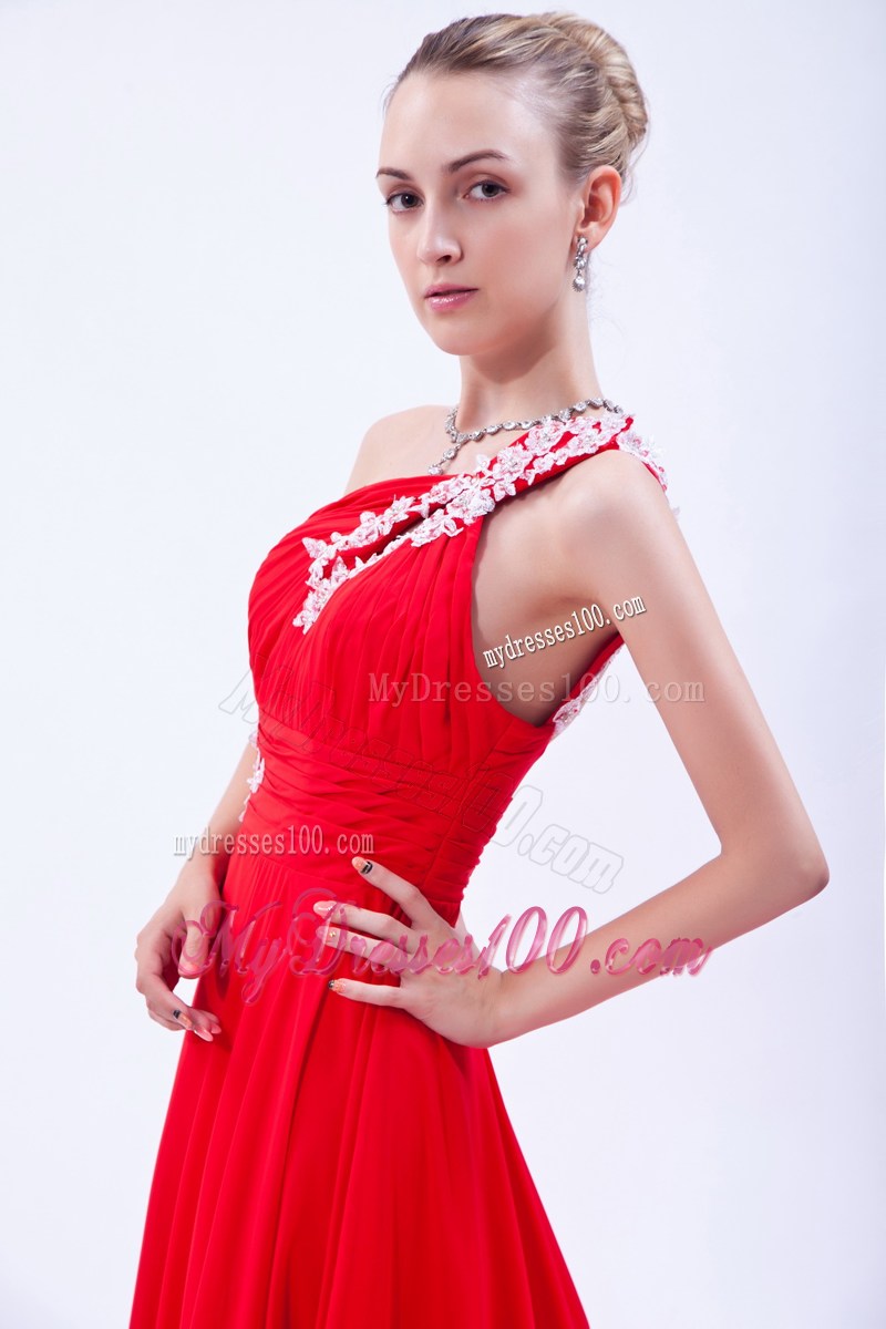 Court Train Red Chiffon Prom Dresses with Appliques Accent on One Shoulder