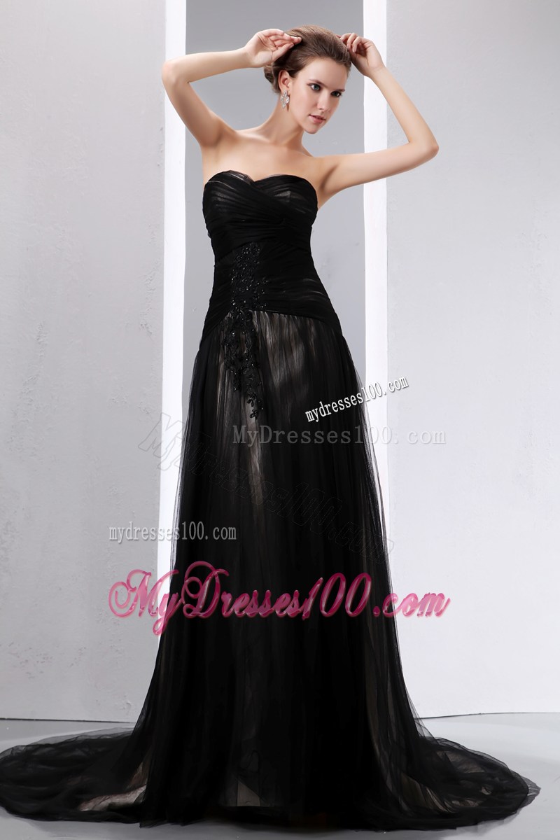 Black Empire Sweetheart Sleeveless Tulle Prom Gowns with Court Train