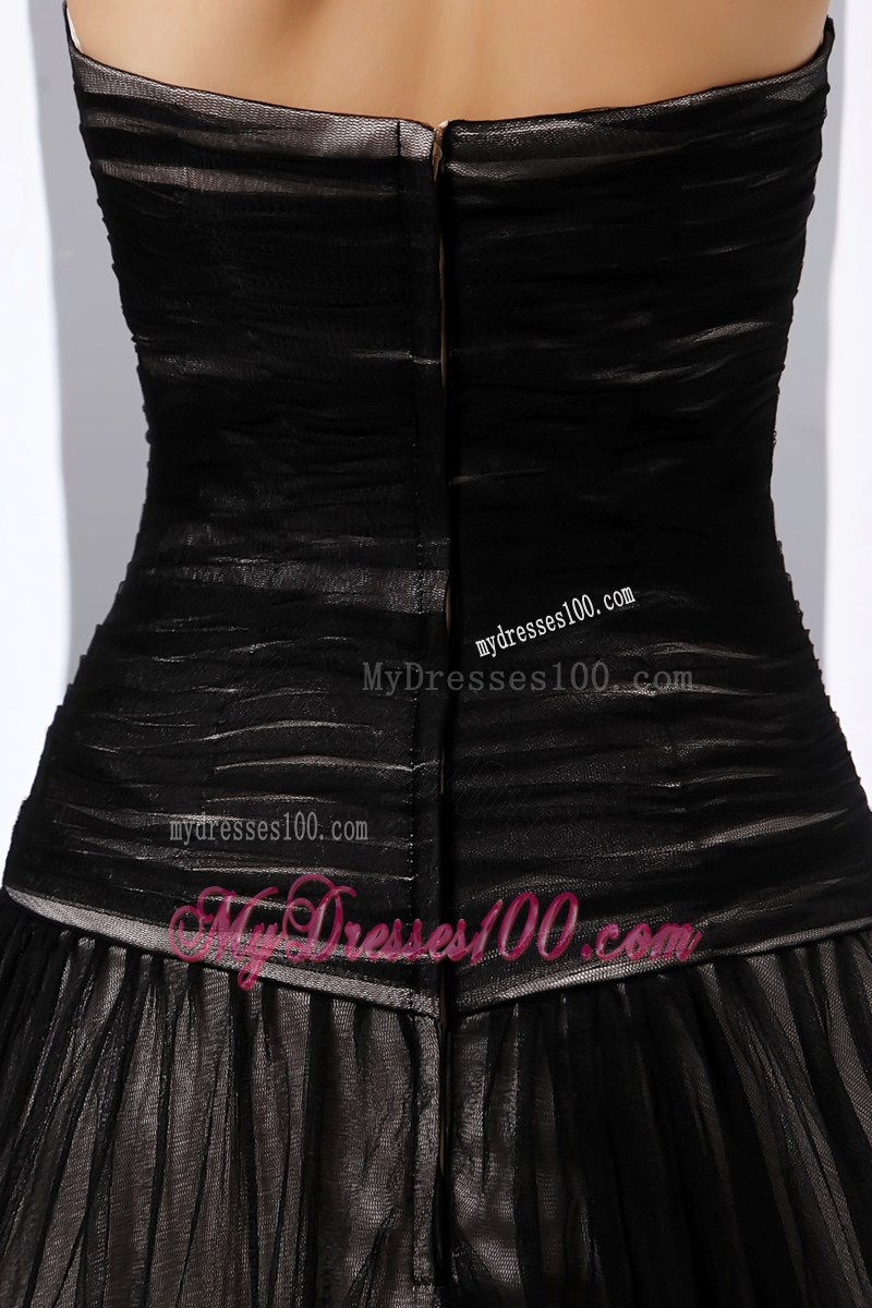 Black Empire Sweetheart Sleeveless Tulle Prom Gowns with Court Train