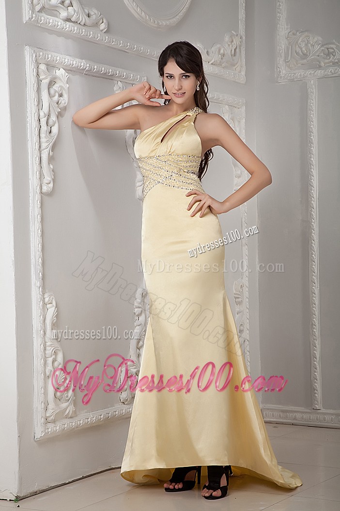 One Shoulder Brush Train Light Yellow Prom Gowns of Column Style