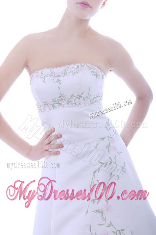 Elegant Ankle Length White Evening Dress with Embroidery and Beading