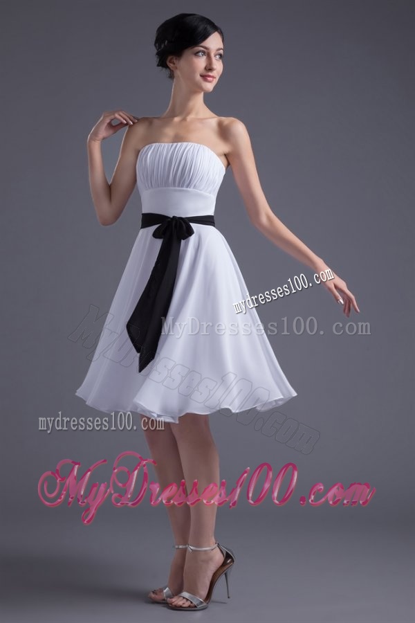 Elegant Empire Sash Knee-length White Chiffon Evening Dress with Strapless