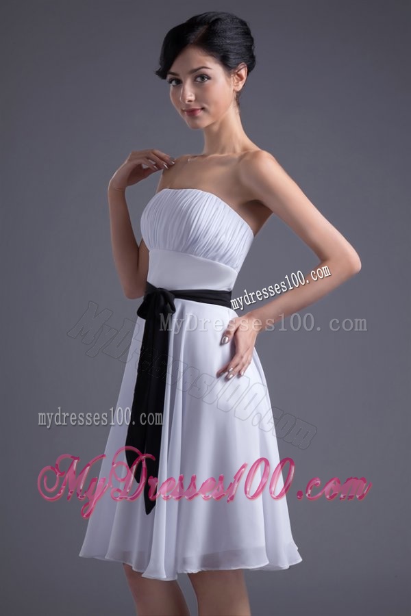 Elegant Empire Sash Knee-length White Chiffon Evening Dress with Strapless