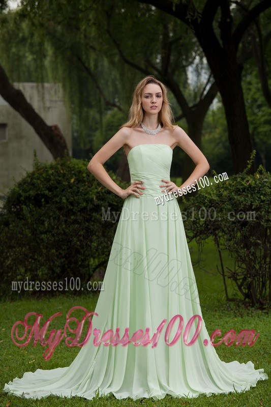 Ruches and Pleats Decorate on Court Train Prom Gowns in Apple Green