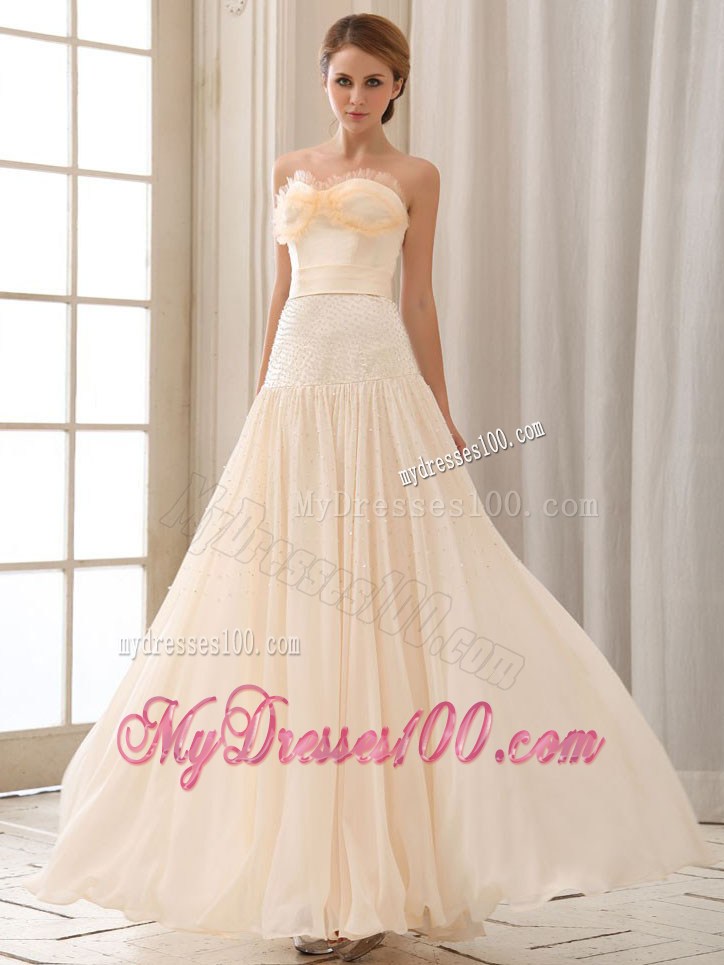 Sweetheart For Beautiful Prom Dress With Beading and Champagne