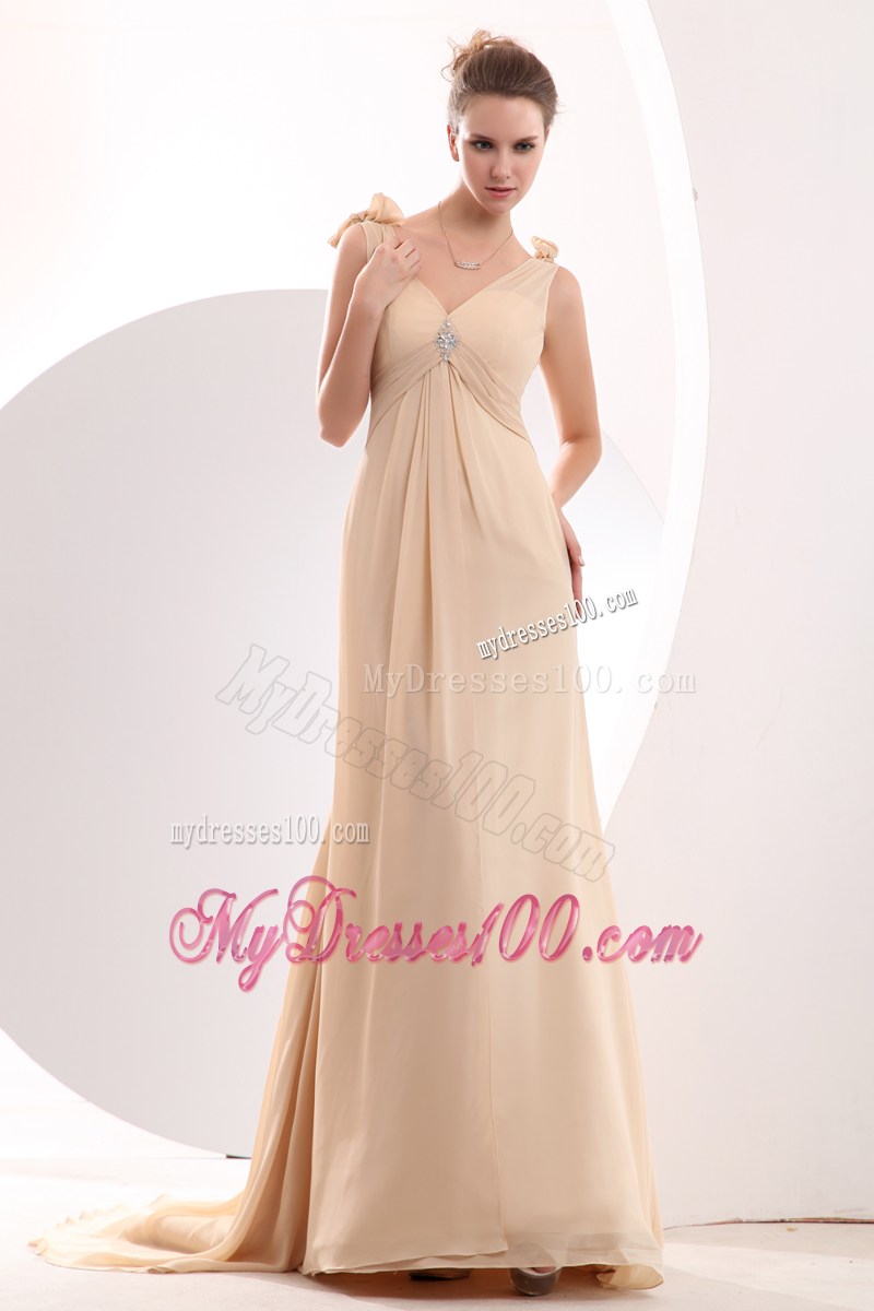 Brush Train Lace-up Champagne Chiffon Prom Gowns with Beading and V-neck