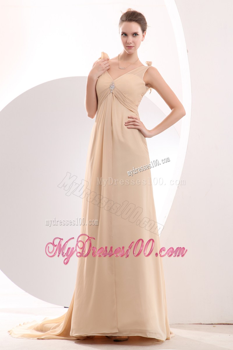 Brush Train Lace-up Champagne Chiffon Prom Gowns with Beading and V-neck
