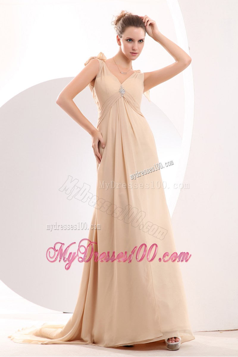Brush Train Lace-up Champagne Chiffon Prom Gowns with Beading and V-neck