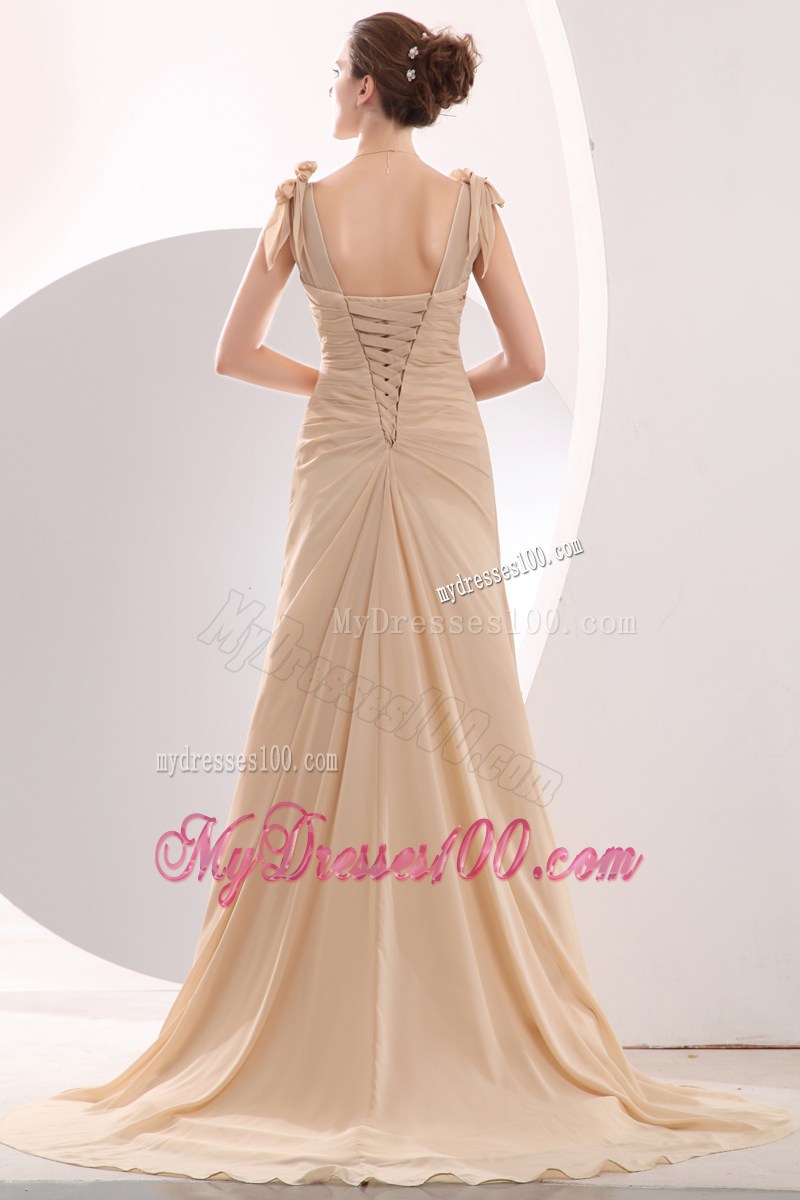 Brush Train Lace-up Champagne Chiffon Prom Gowns with Beading and V-neck