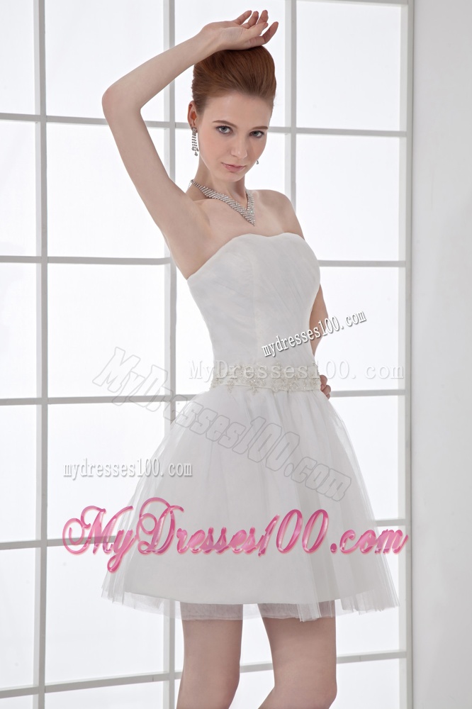 2016 Cheap A-line Strapless Tulle Appliques Wedding Dress with Mini-length