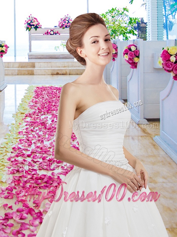 Elegant A Line Strapless Wedding Gowns with Appliques