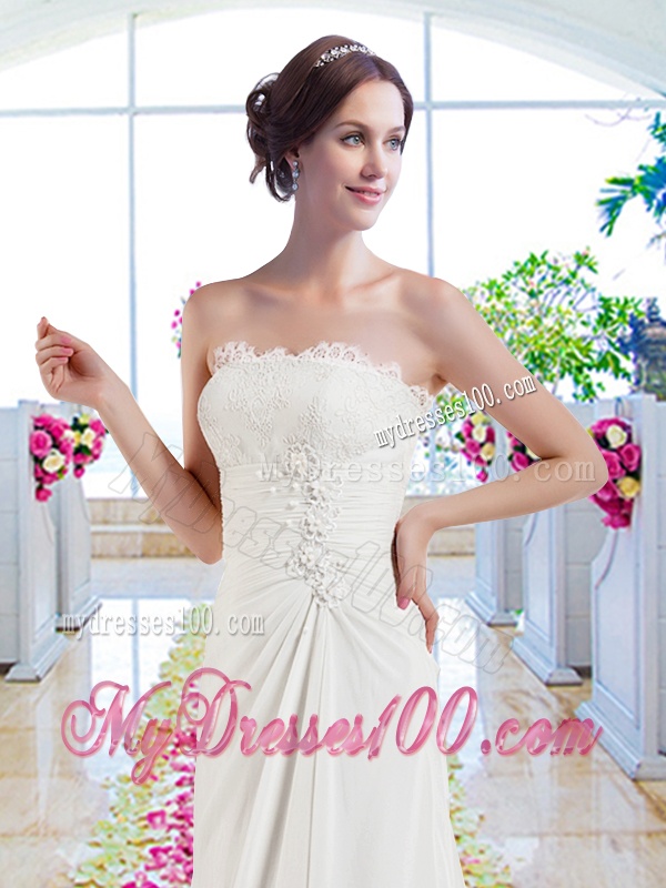 Elegant Strapless Appliques Wedding Dresses with Court Train