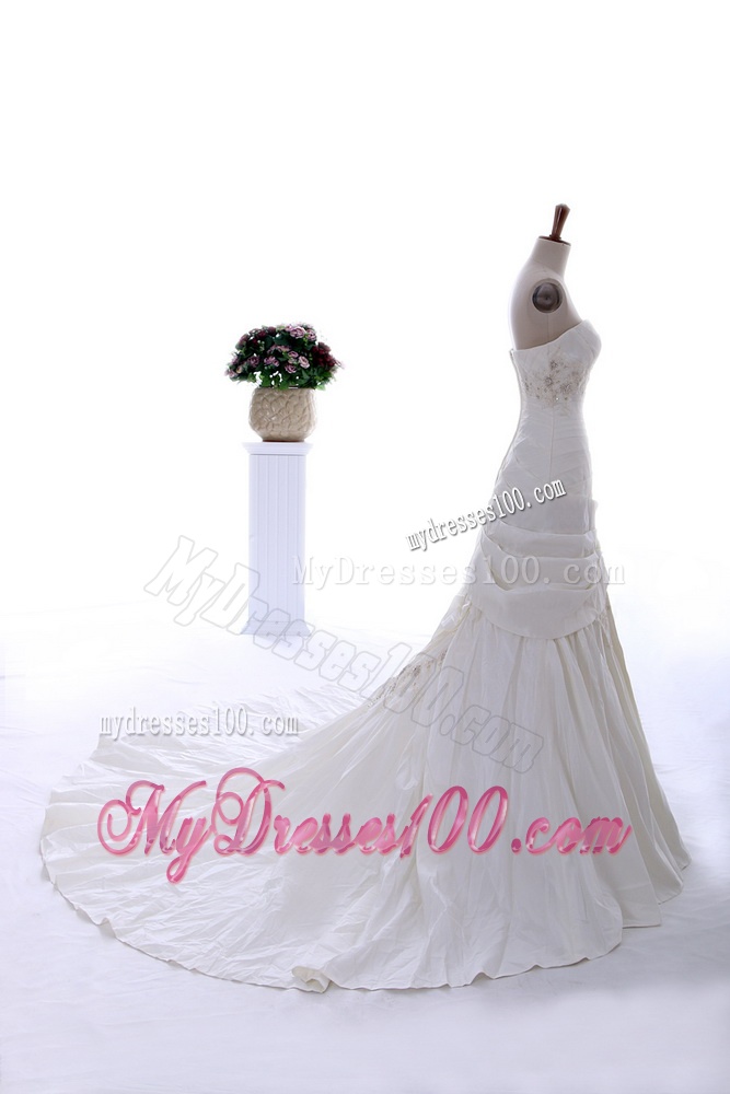 Remarkable 2016 Beading and Appliques Court Train Wedding Dress