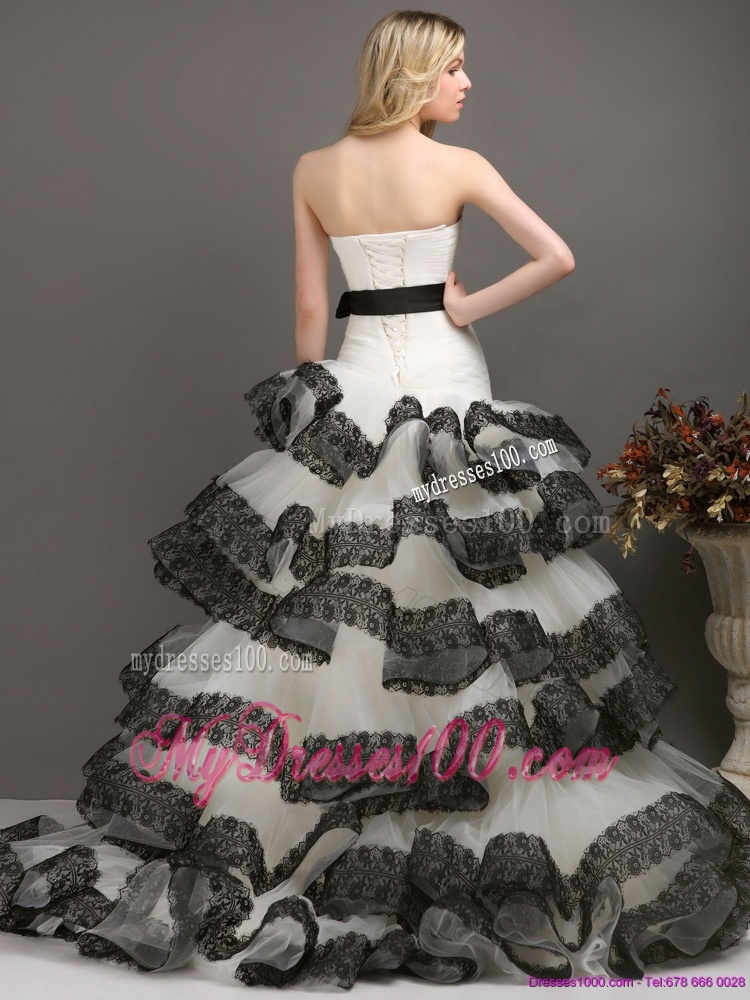 Sash and Lace Strapless 2016 Wedding Dresses in White and Black