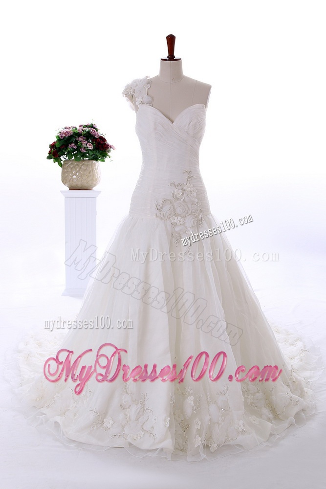 Wonderful Appliques and Hand Made Flowers Court Train Wedding Gowns