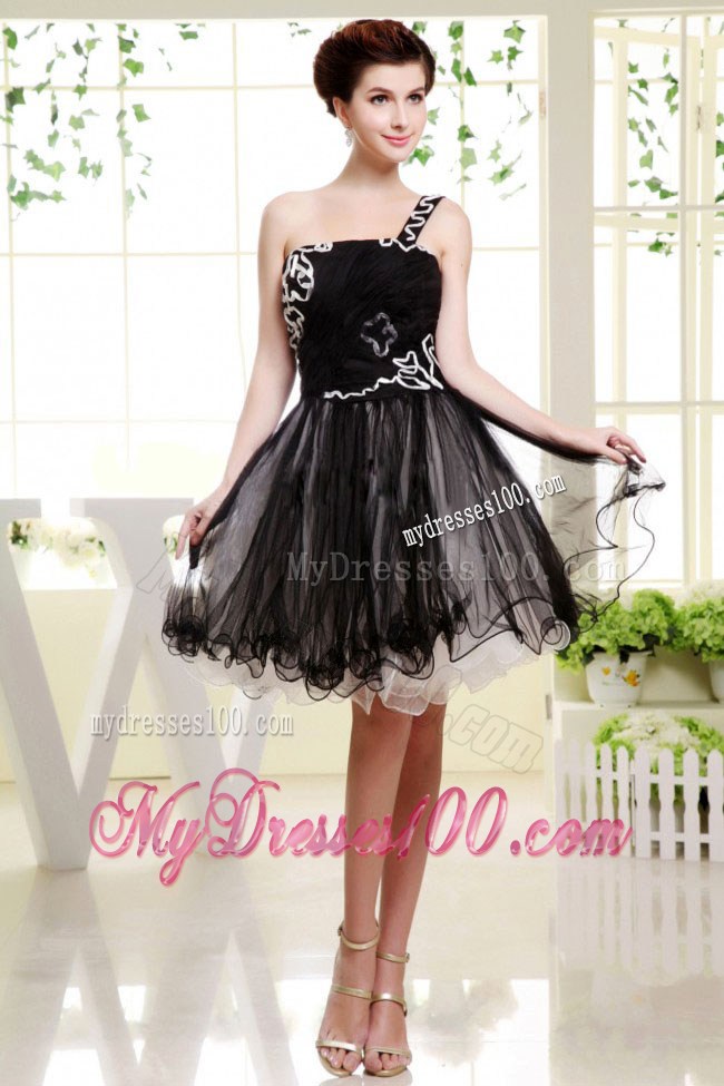 Hot One Shoulder White and Black Mini-length Little Black Dresses