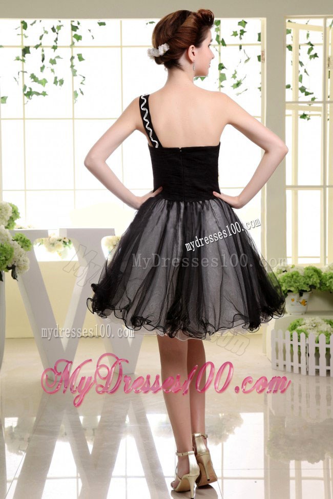 Hot One Shoulder White and Black Mini-length Little Black Dresses