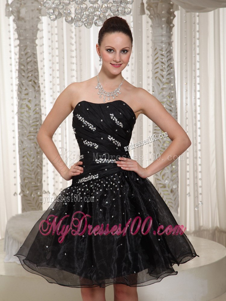 Pretty Hand Made Beading Little Black Dresses With Knee-length