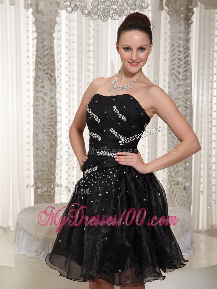 Pretty Hand Made Beading Little Black Dresses With Knee-length