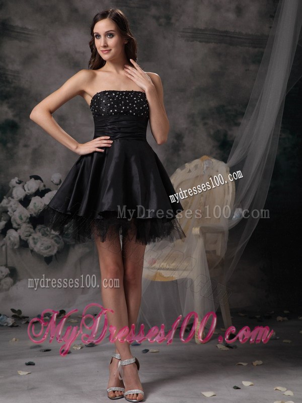 Beautiful Strapless Short Little Black Dress with Beaded Decorate