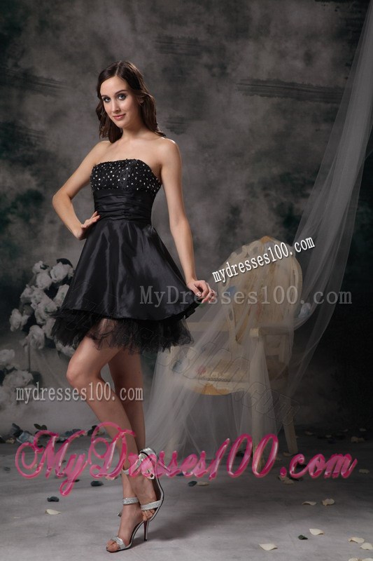 Beautiful Strapless Short Little Black Dress with Beaded Decorate