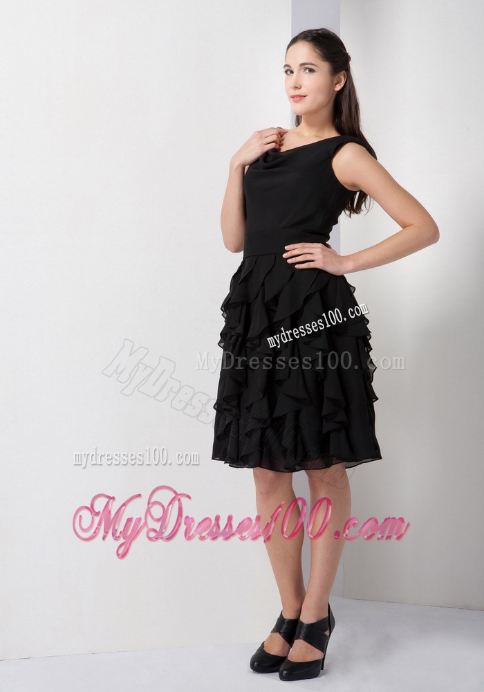 Gorgeous V-neck Knee-length Ruffles Layered Little Black Dresses