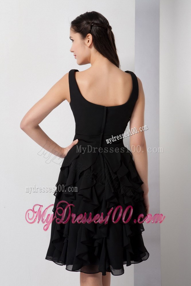 Gorgeous V-neck Knee-length Ruffles Layered Little Black Dresses
