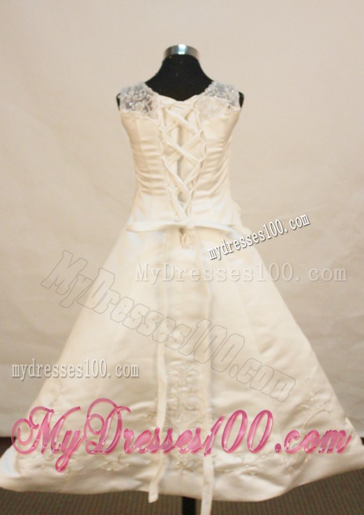 Pretty Princess Scoop Neckline With Ivory Embroidery Decorate On Satin Flower Girl Pageant Dress