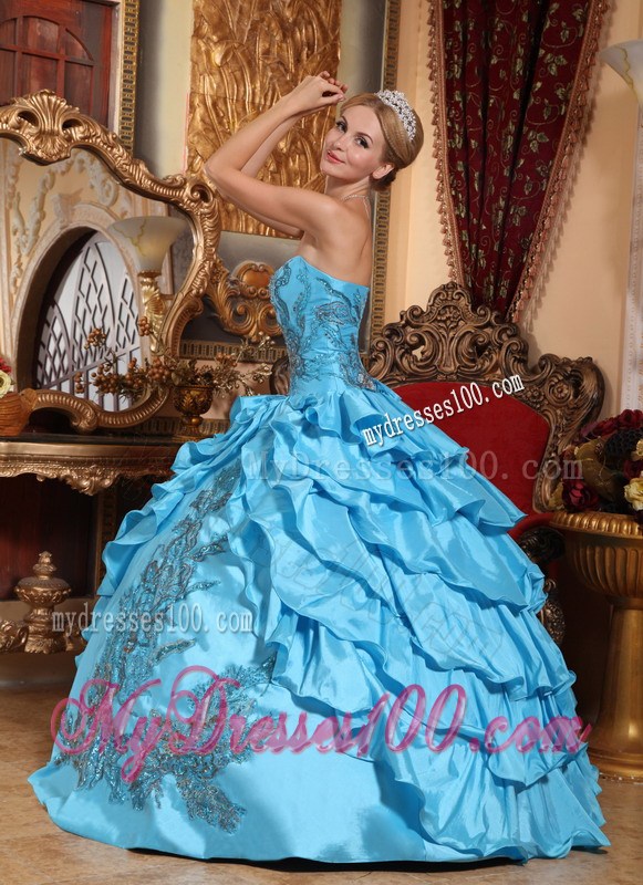 Popular Taffeta Ball Gown Dresses for Quinceanera with Appliques