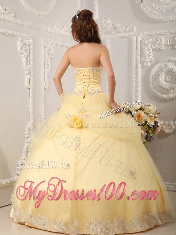 Pretty Puffy Organza Quince Dresses Decorated with Rhinestone