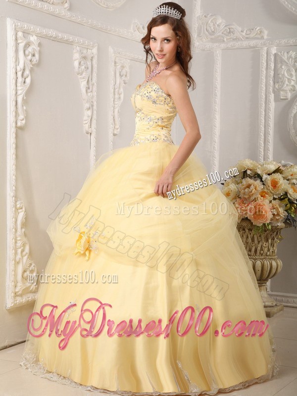 Pretty Puffy Organza Quince Dresses Decorated with Rhinestone