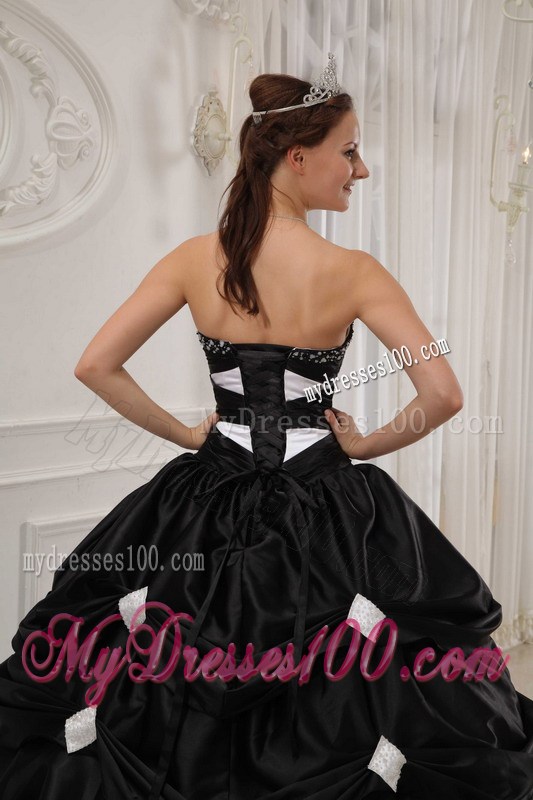 Black and White Sweetheart Floor-length Taffeta Quince Dress