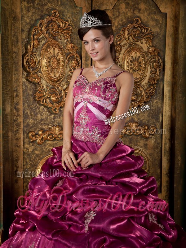 Spaghetti Straps and V-neck Ruched Quince Dress in Fuchsia