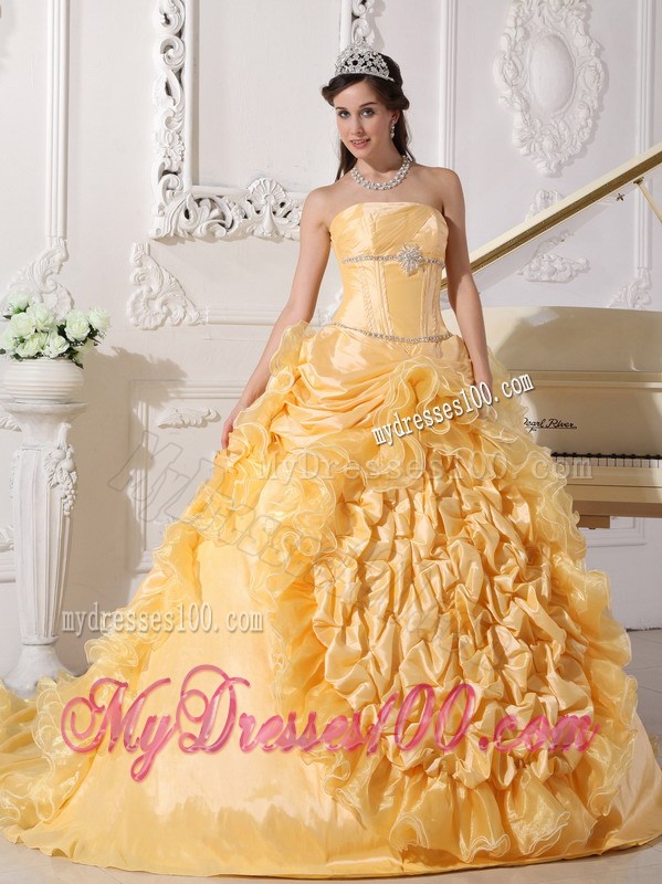 Pretty Chapel Train Taffeta Beading Ruched Quince Dresses