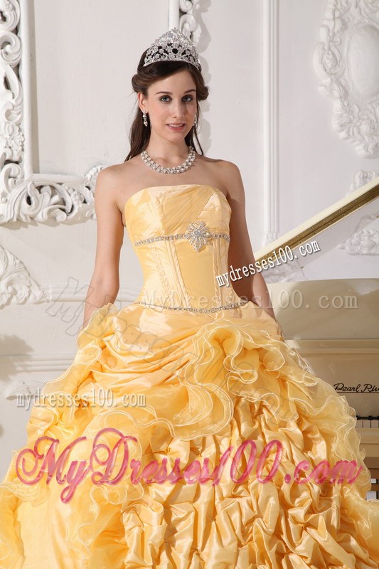Pretty Chapel Train Taffeta Beading Ruched Quince Dresses
